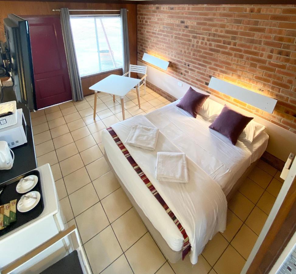 Proserpine Motor Lodge Εξωτερικό φωτογραφία